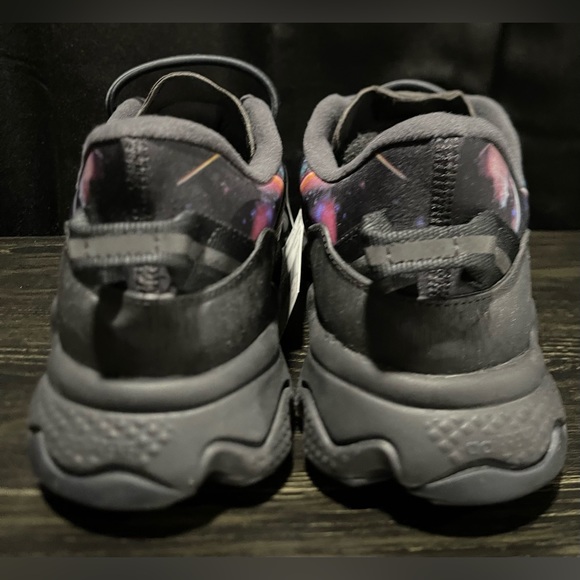 Adidas Men’s NASA x Ozweego 'Galaxy - Black' size 9 brand new - Picture 4 of 7
